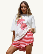 Load image into Gallery viewer, Joelle Flower Tee