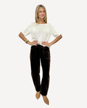 Load image into Gallery viewer, Leo Barrel Corduroy Jeans - Chocolate