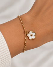 Load image into Gallery viewer, Lotus Clover Flower Bracelet