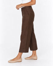 Load image into Gallery viewer, Lyndon Linen Cropped Pant - Chocolate