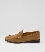 Load image into Gallery viewer, Clarisa Suede Loafers