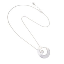 Load image into Gallery viewer, Lotus Pendant Necklace