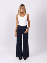 Load image into Gallery viewer, Tegan Jeans