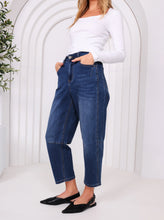 Load image into Gallery viewer, Toni Barrel Jeans - Blue