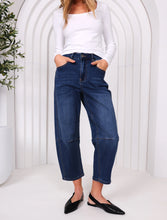 Load image into Gallery viewer, Toni Barrel Jeans - Blue