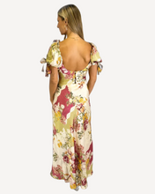 Load image into Gallery viewer, Romance Meadow Dress