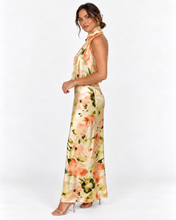 Load image into Gallery viewer, Rosette Maxi Dress