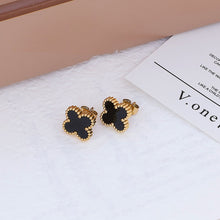 Load image into Gallery viewer, SS Clover Studs Small