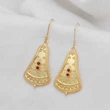 Load image into Gallery viewer, Shanti Earrings