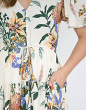 Load image into Gallery viewer, Protea Maxi Dress