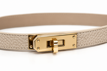 Load image into Gallery viewer, Kelly Leather Turn Belt