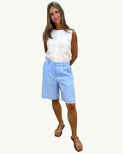 Load image into Gallery viewer, knee length summer shorts