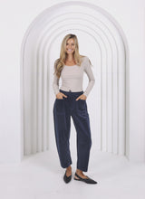 Load image into Gallery viewer, Leo Barrel Cord Jeans