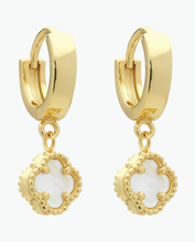 Load image into Gallery viewer, Duchess Earrings