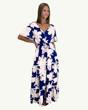 Load image into Gallery viewer, Brutta Maxi Dress