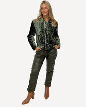 Load image into Gallery viewer, Leopard Vegan Leather Jogg Pants